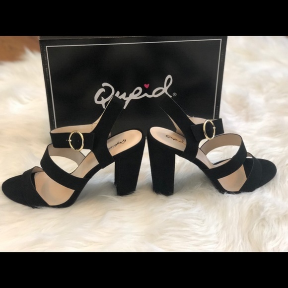 Qupid Suede Black Block Heels - Picture 5 of 6